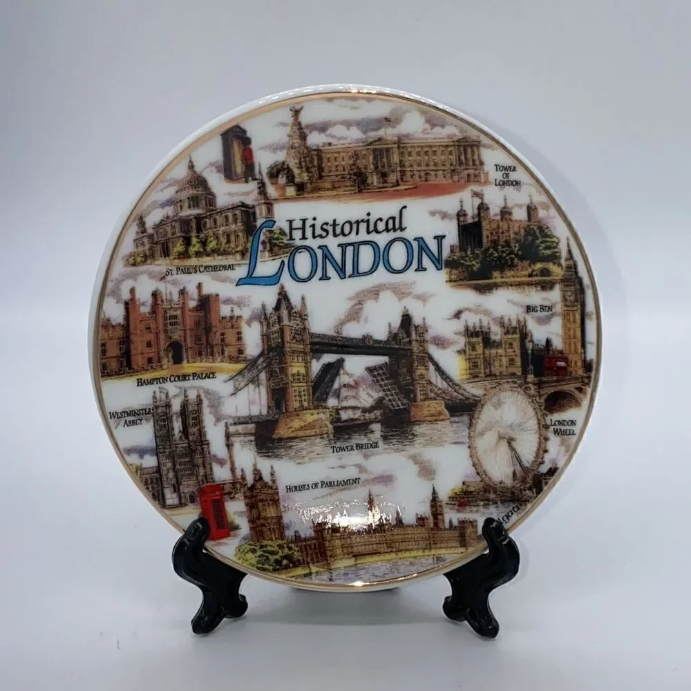 Lot 2 Souvenir Miniature Plates from London